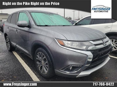 Photo of a 2018 Mitsubishi Outlander AWD SE 4DR SUV for sale