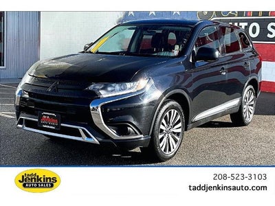 Photo of a 2020 Mitsubishi Outlander AWD SE 4DR SUV for sale