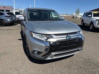 Photo of a 2020 Mitsubishi Outlander AWD SE 4DR SUV for sale