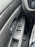 2017 Outlander Thumbnail 12