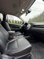 2017 Outlander Thumbnail 15