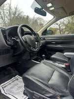 2017 Outlander Thumbnail 18