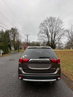 2017 Outlander Thumbnail 19