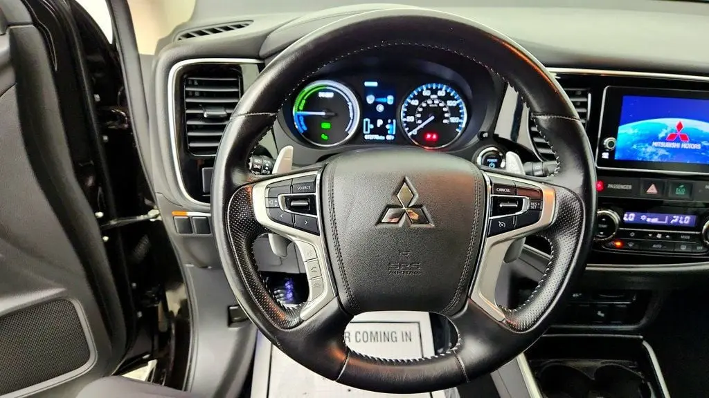 2018 Mitsubishi Outlander - $13,995