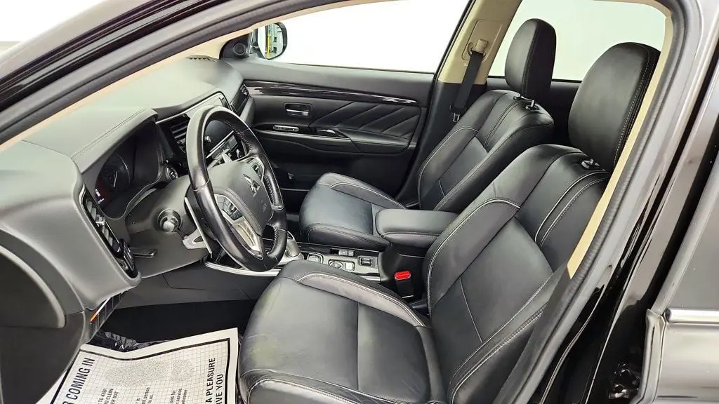 2018 Mitsubishi Outlander - $13,995