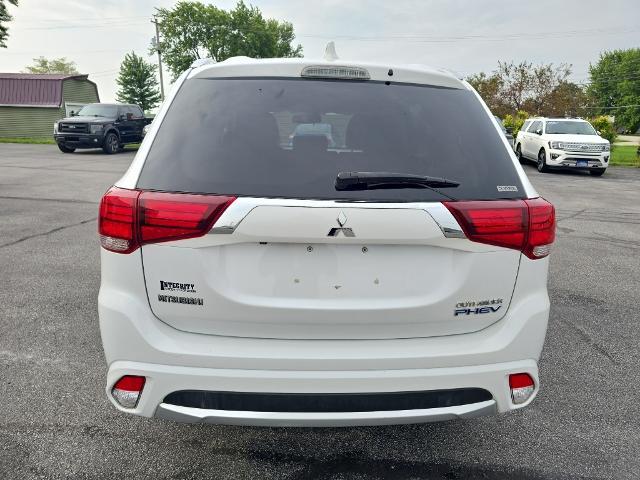2018 Mitsubishi Outlander - $17,895