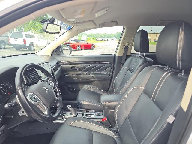 2018 Mitsubishi Outlander - $17,895