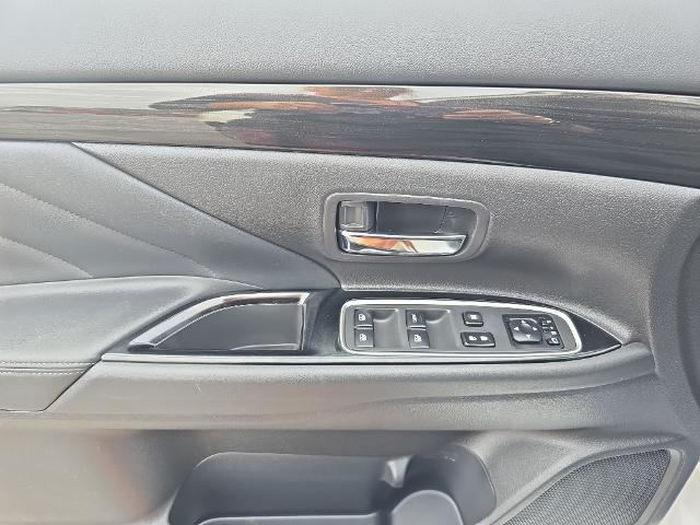 2018 Mitsubishi Outlander - $17,895
