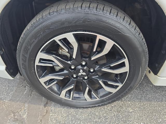 2018 Mitsubishi Outlander - $17,895