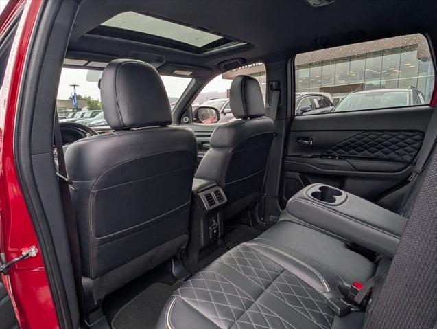2021 Mitsubishi Outlander - $22,998