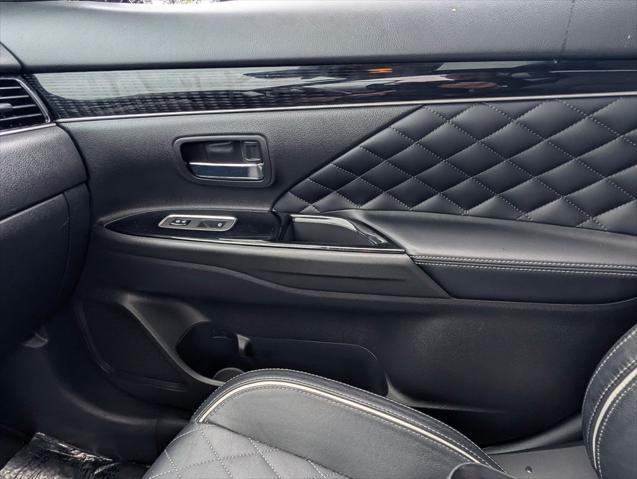 2021 Mitsubishi Outlander - $22,998