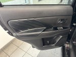2021 Outlander PHEV Thumbnail 16