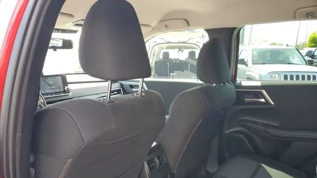 2023 Mitsubishi Outlander ES