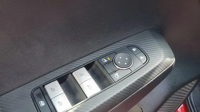 2023 Mitsubishi Outlander ES