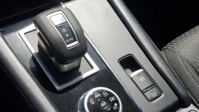 2023 Mitsubishi Outlander ES