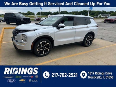 Photo of a 2022 Mitsubishi Outlander ES 4DR SUV for sale