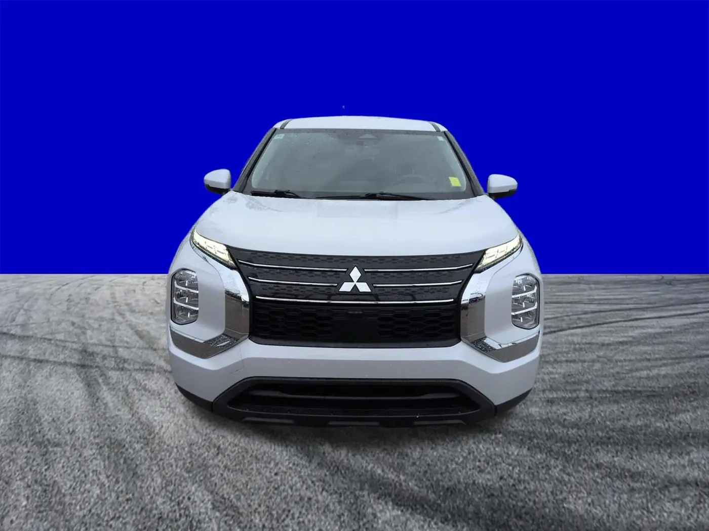 2022 Mitsubishi Outlander - $19,275