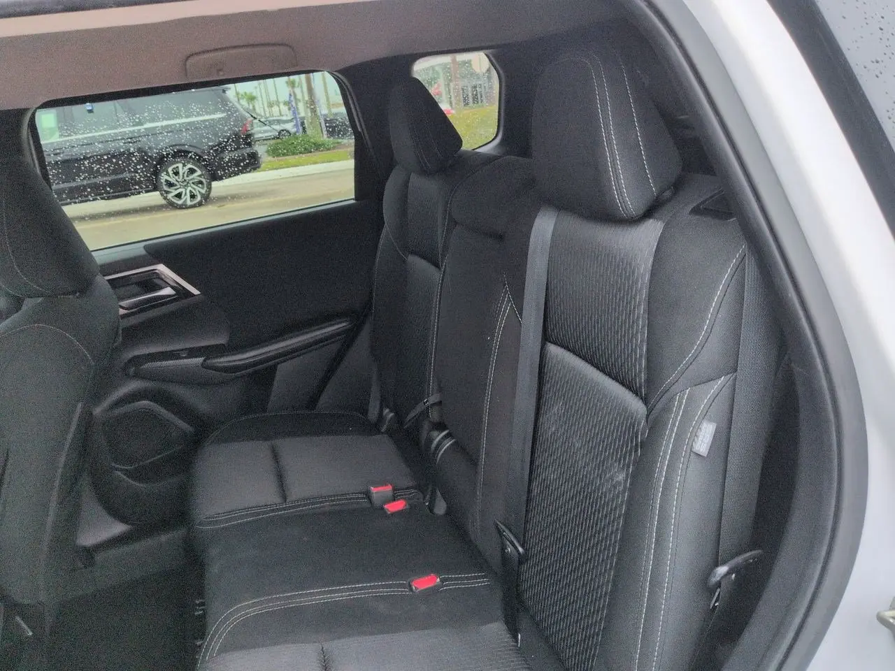 2022 Mitsubishi Outlander - $19,275