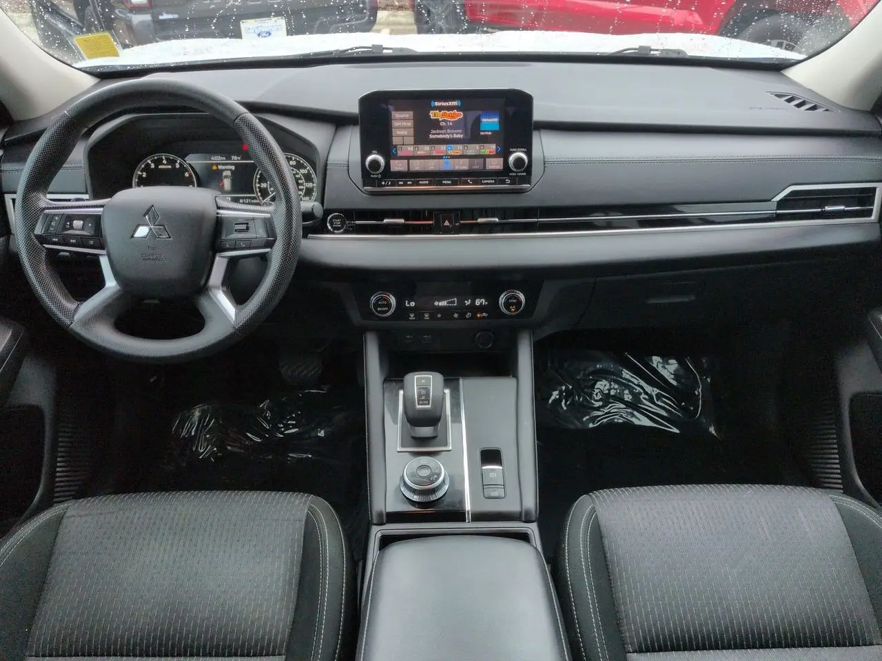 2022 Mitsubishi Outlander - $19,275
