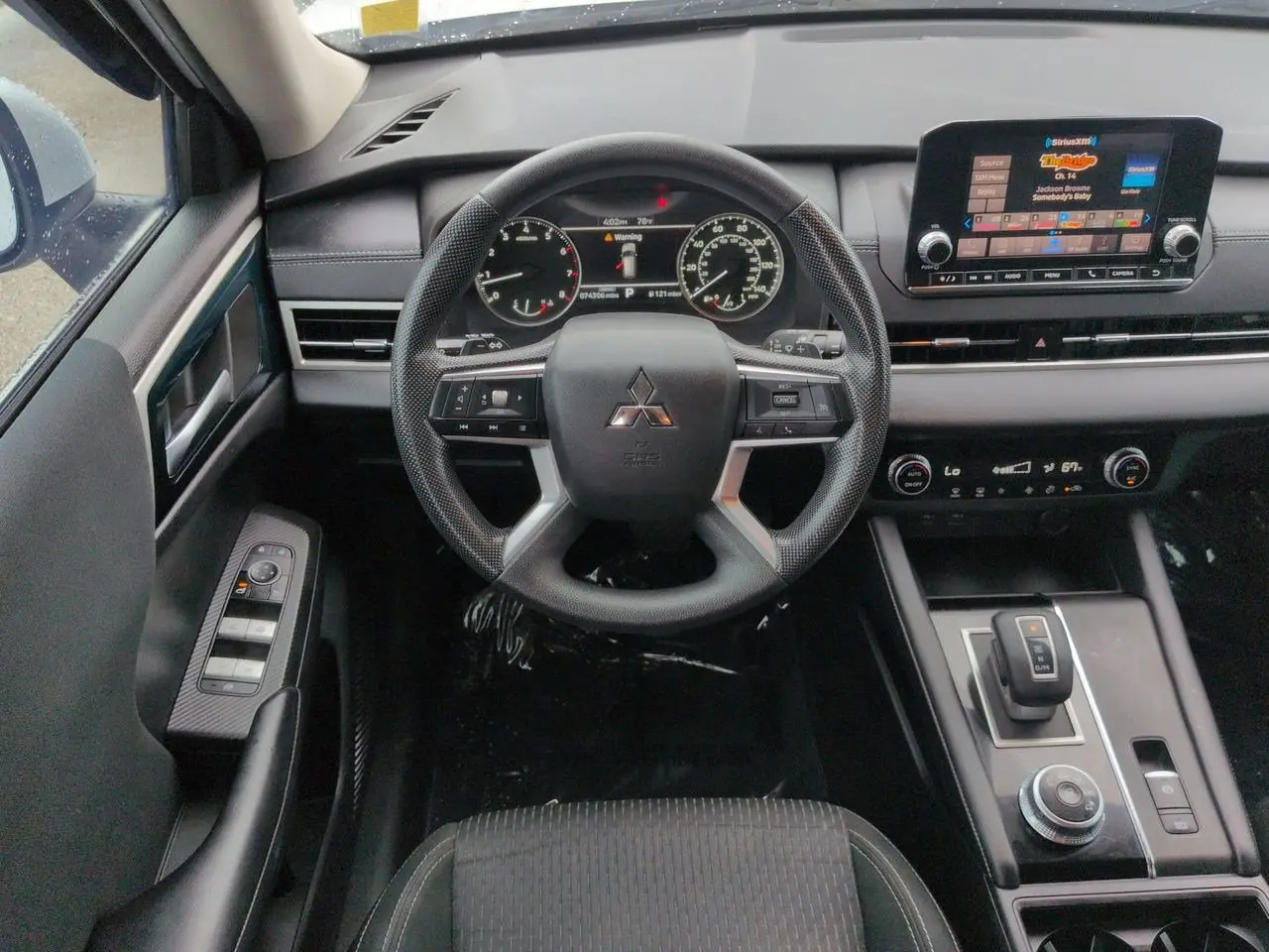 2022 Mitsubishi Outlander - $19,275