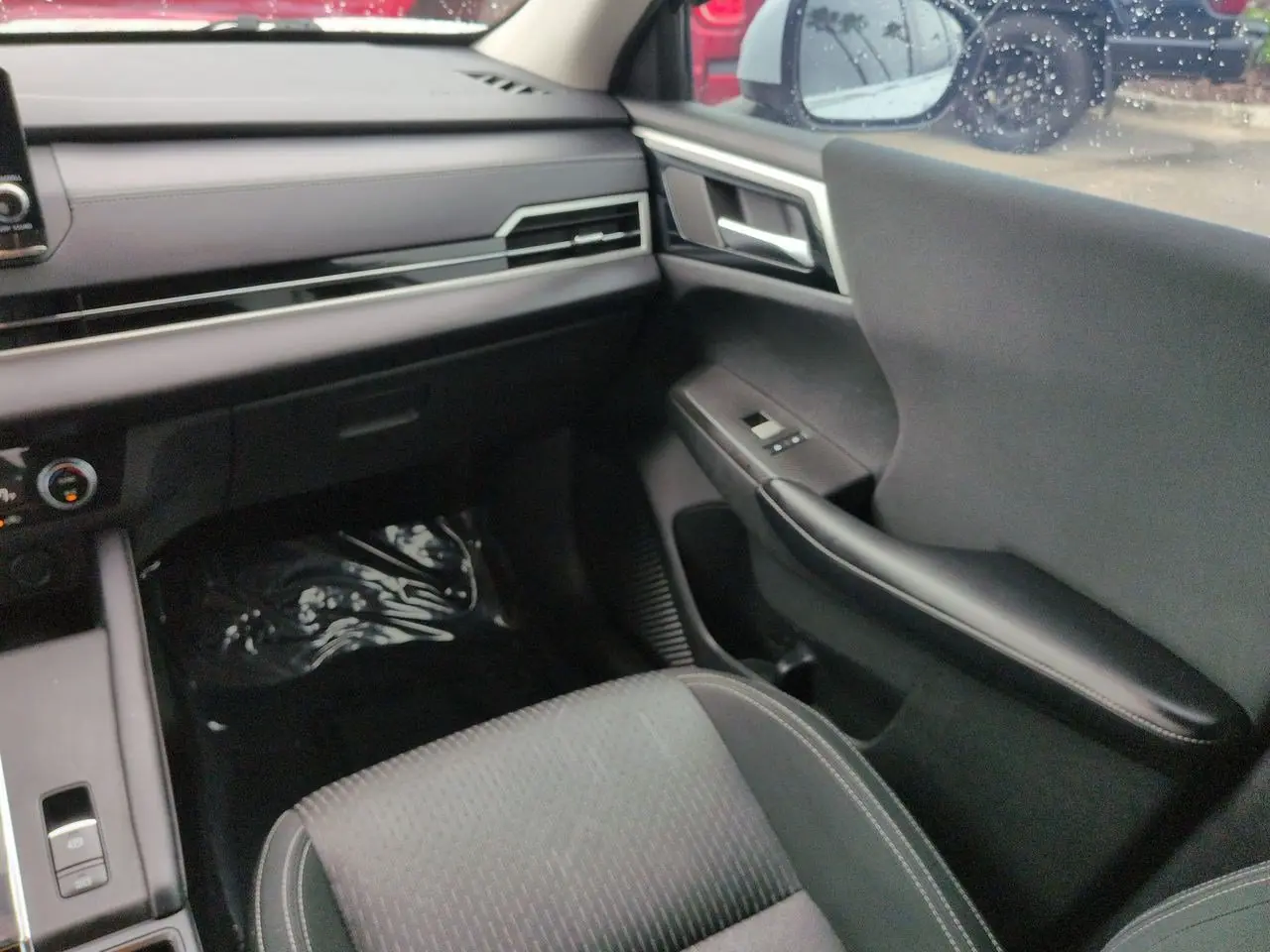 2022 Mitsubishi Outlander - $19,275