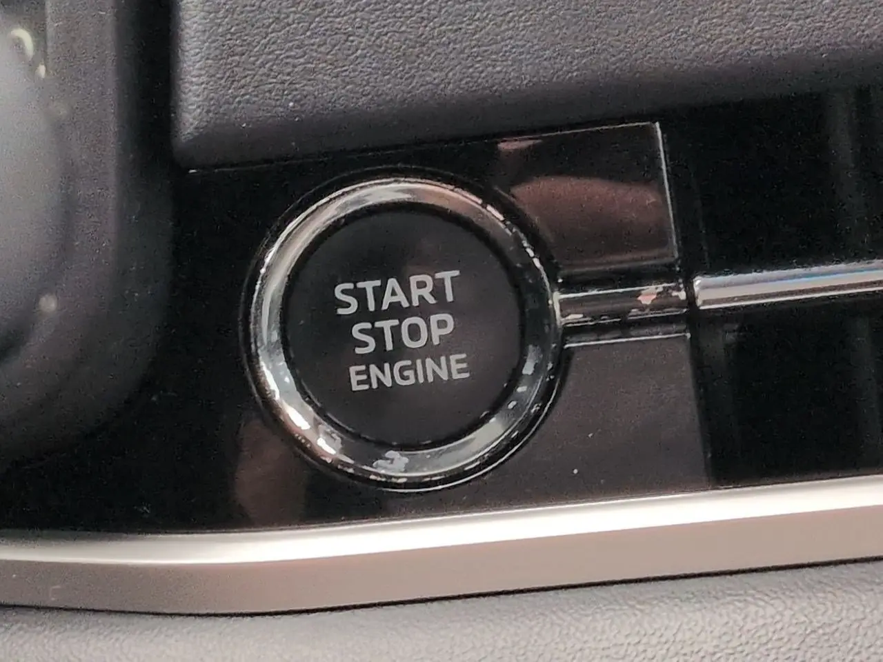 2022 Mitsubishi Outlander - $19,275