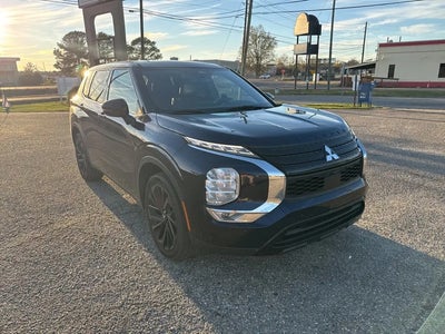 Photo of a 2022 Mitsubishi Outlander SE 4DR SUV for sale