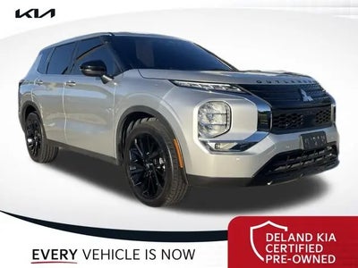 Photo of a 2022 Mitsubishi Outlander SE 4DR SUV for sale