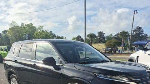Preowned 2024 Mitsubishi Outlander ES for Sale