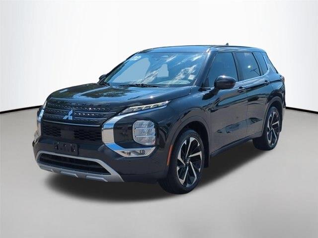 2022 Mitsubishi Outlander - $16,995