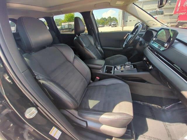 2022 Mitsubishi Outlander - $16,995