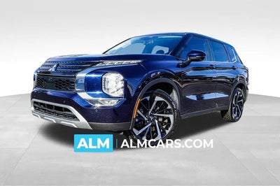Photo of a 2023 Mitsubishi Outlander SE 4DR SUV for sale