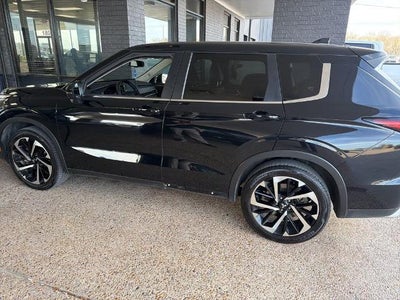 Photo of a 2023 Mitsubishi Outlander SE 4DR SUV for sale