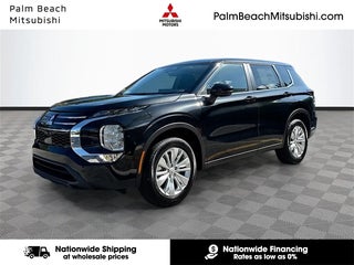 2025 Mitsubishi Outlander with Black Diamond Exterior