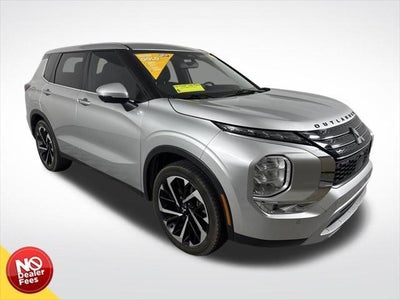 Photo of a 2022 Mitsubishi Outlander SE 4DR SUV for sale