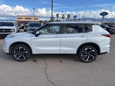Photo of a 2023 Mitsubishi Outlander SE Special Edition 4DR SUV for sale