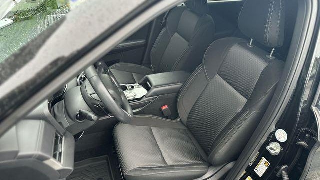 2025 Mitsubishi Outlander ES