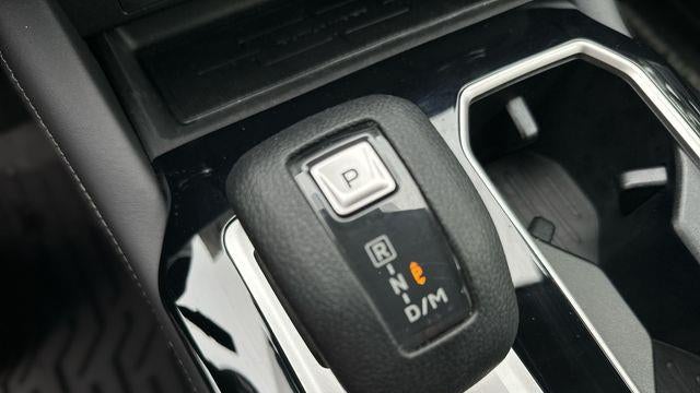 2025 Mitsubishi Outlander ES
