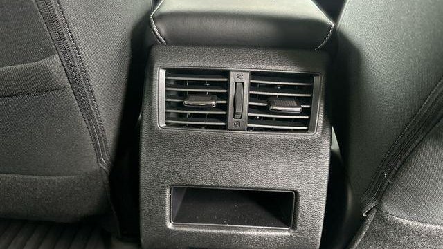 2025 Mitsubishi Outlander ES