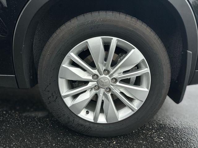 2025 Mitsubishi Outlander - $27,895