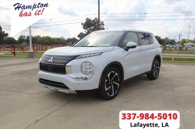 Photo of a 2023 Mitsubishi Outlander SE 4DR SUV for sale
