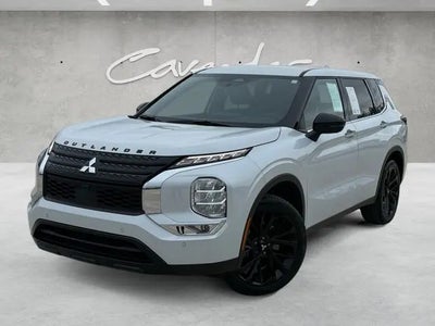 Photo of a 2023 Mitsubishi Outlander SE 4DR SUV for sale