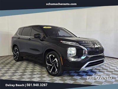 Photo of a 2023 Mitsubishi Outlander SE 4DR SUV for sale