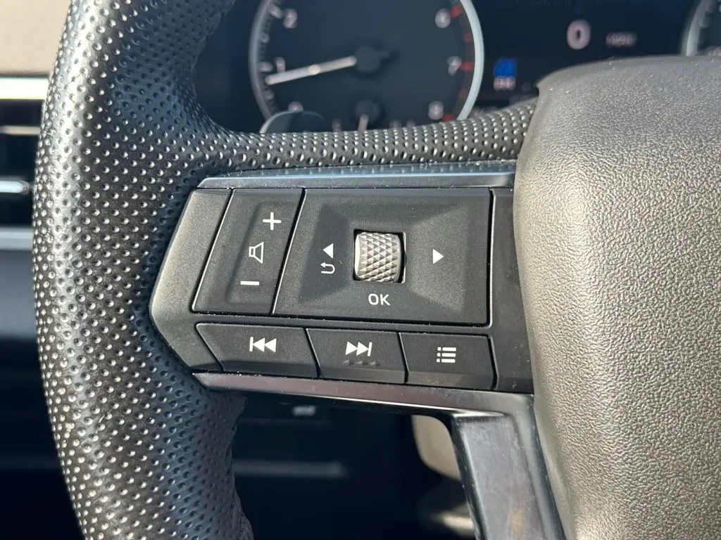2023 Mitsubishi Outlander - $21,999