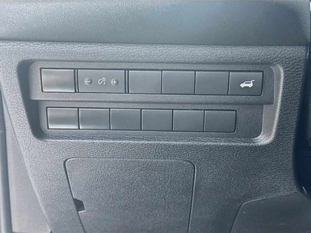 2022 Mitsubishi Outlander - $17,948