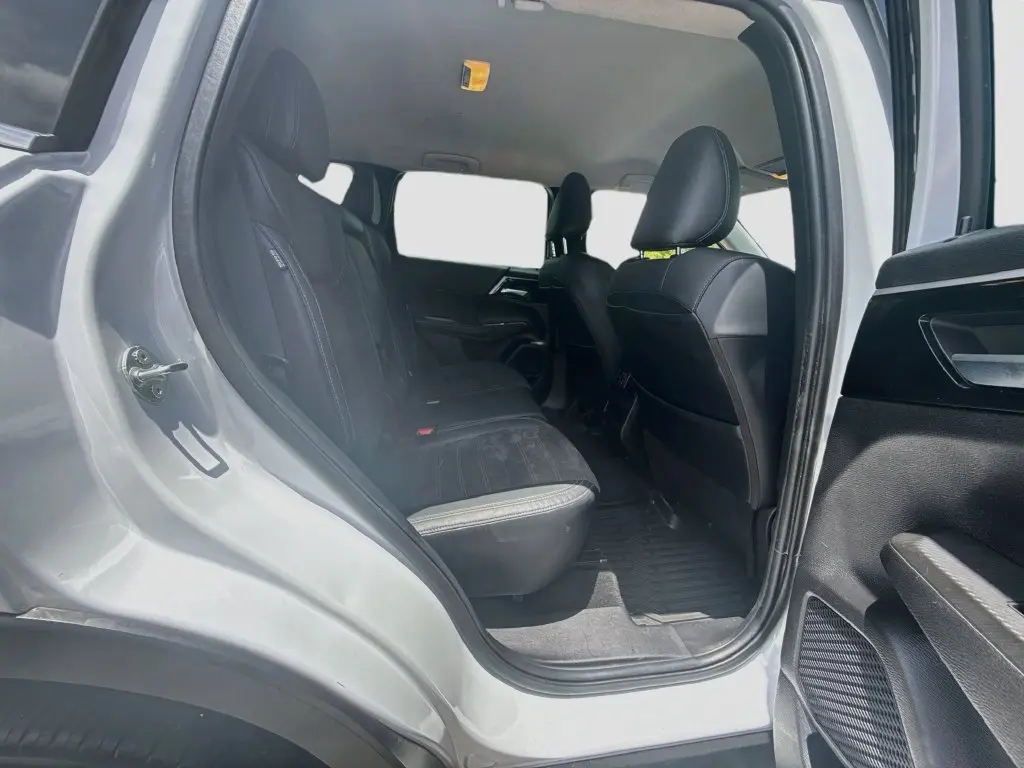 2022 Mitsubishi Outlander - $17,948