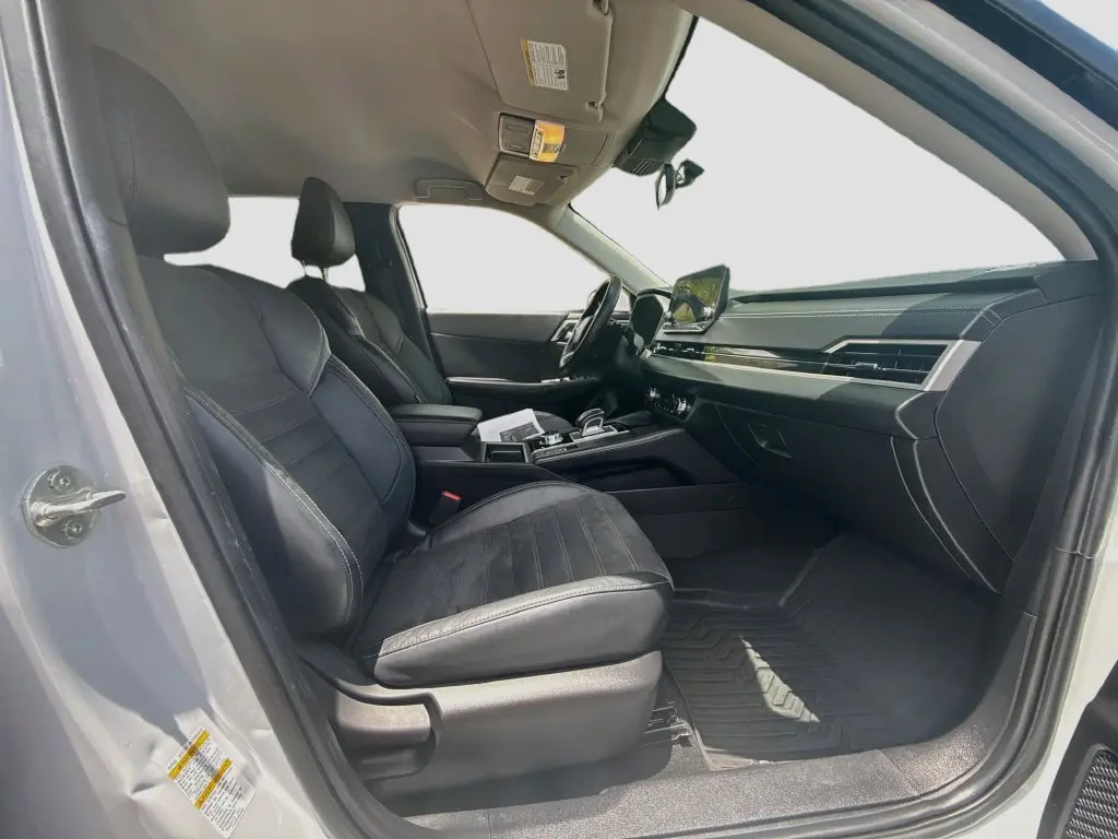 2022 Mitsubishi Outlander - $17,948