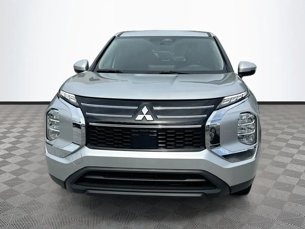 2025 Mitsubishi Outlander - $26,702