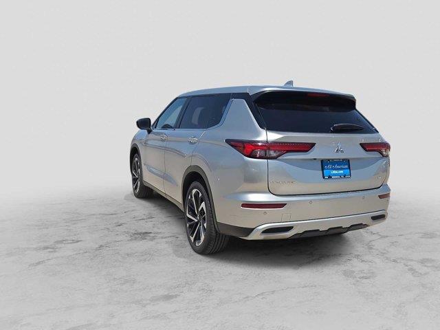 2022 Mitsubishi Outlander - $15,988