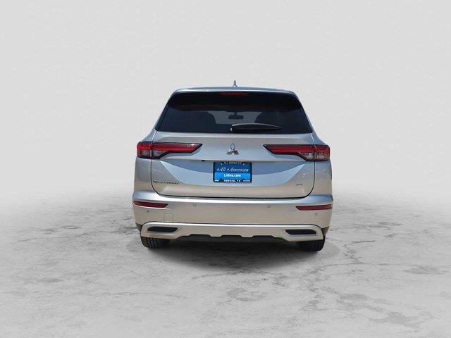 2022 Mitsubishi Outlander - $15,988